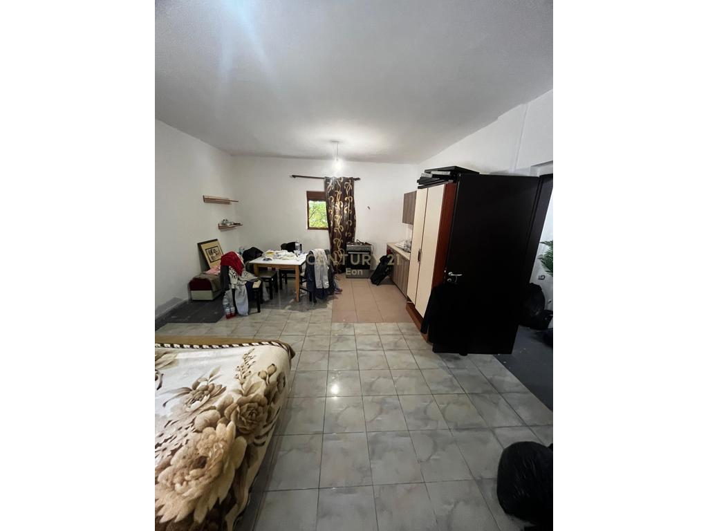 Godinë Shtepi Private Në Shitje në Shkozet, Durrës - 80,000€ | 60 m² 3