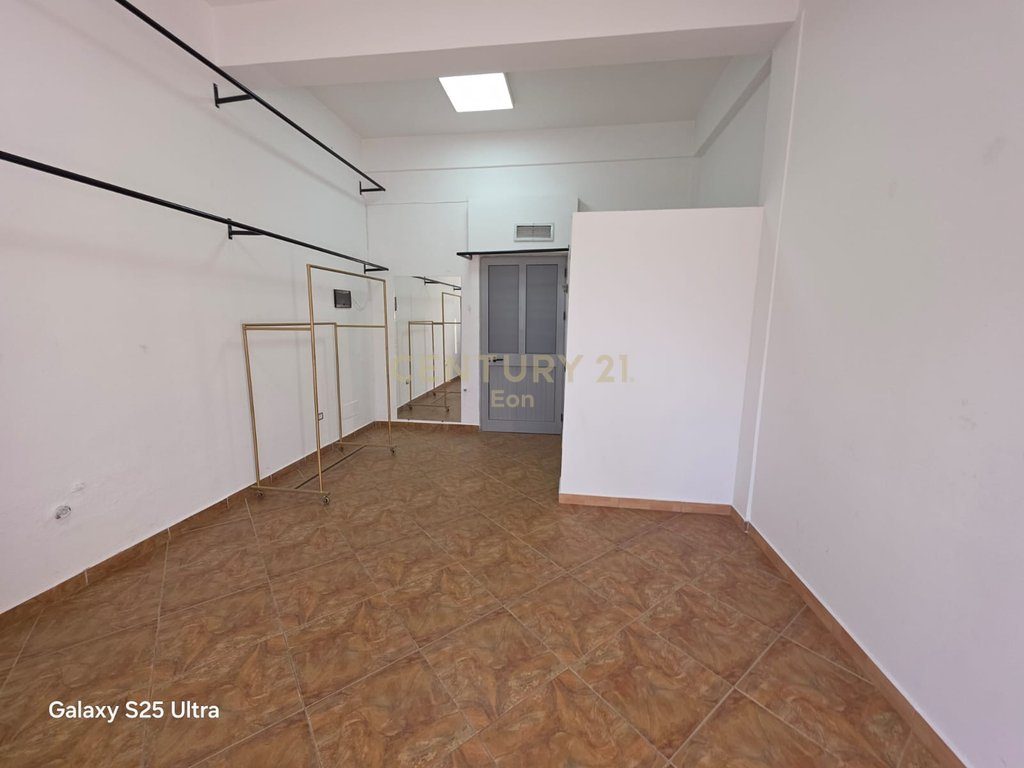 Ambjent biznesi me qira në Maminas, Durrës - 220€ | 25 m² 4