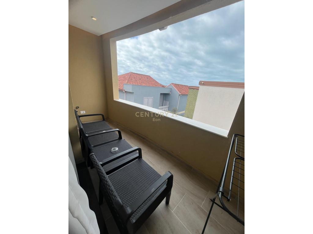 Apartament 2+1 Me Qira në Qendër Golem, Durrës ! 4