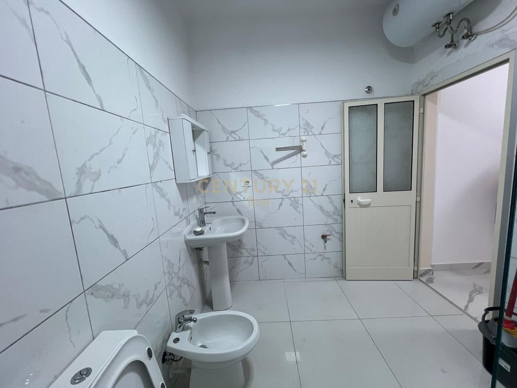 AMBIENT PER SHITJE NE DURRES !