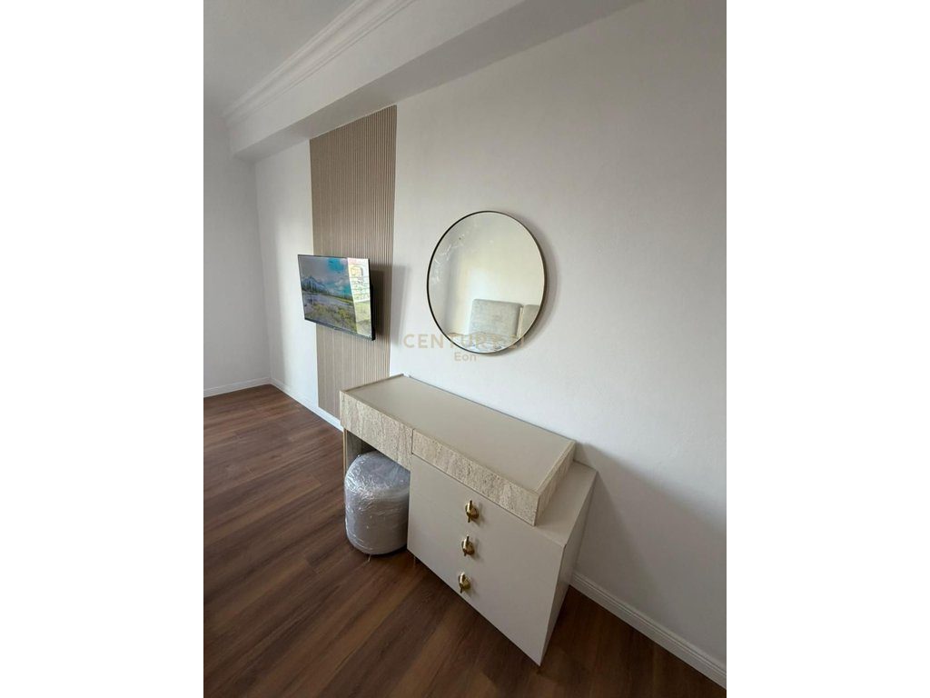 SHITET APARTAMENT 2+1 DHE VERANDE NE SHKEMBIN E KAVAJES, DURRES ! 3