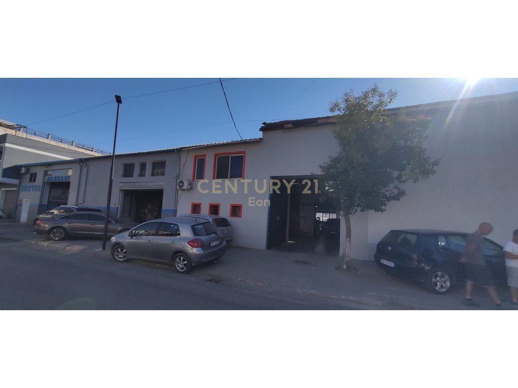 MAGAZINE PER SHITJE NE SHKOZET 252 m2 !