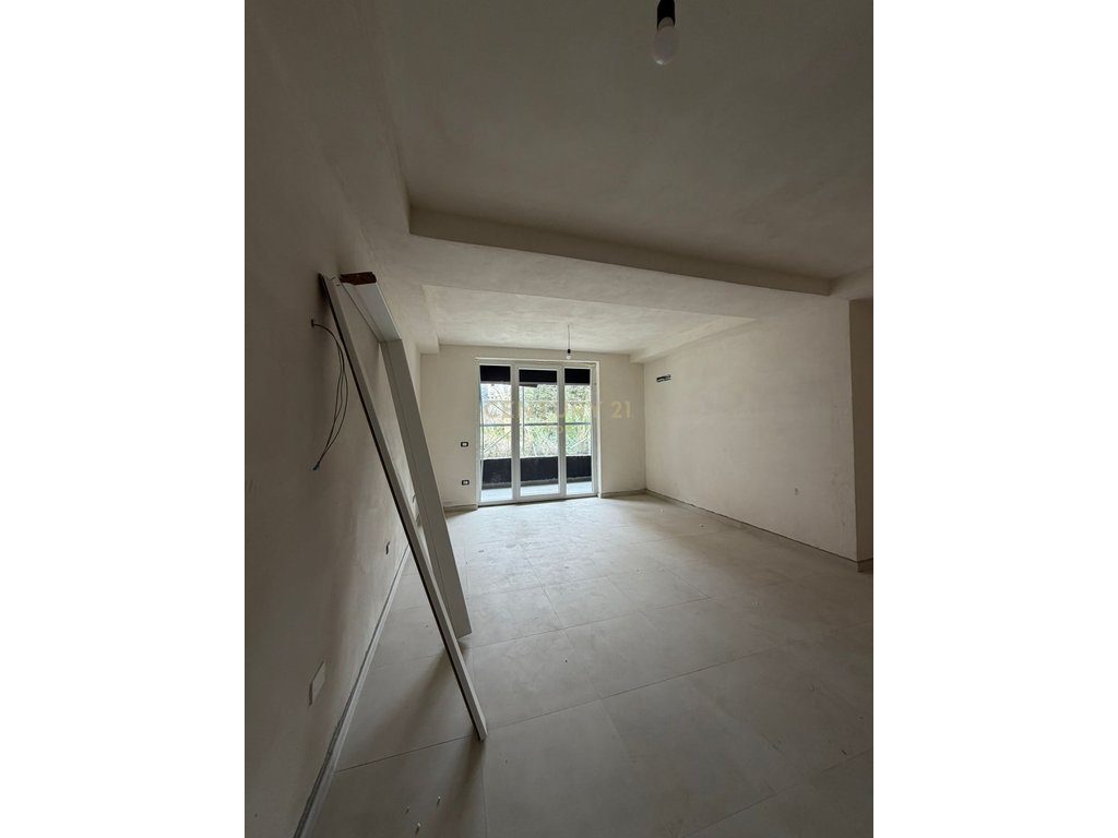 SHITET APARTAMENT 2+1 MONTEVIDEO RESIDENCE TE MALI ROBIT! 4