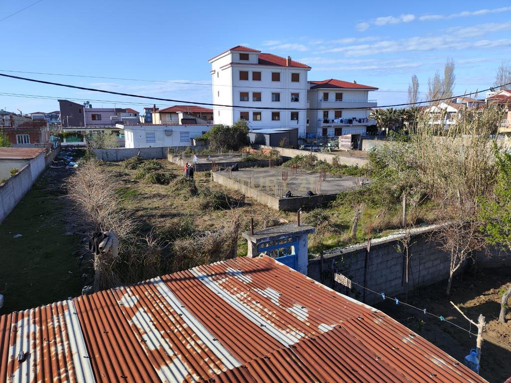 Tokë Truall 793 m² në Shkozet 4