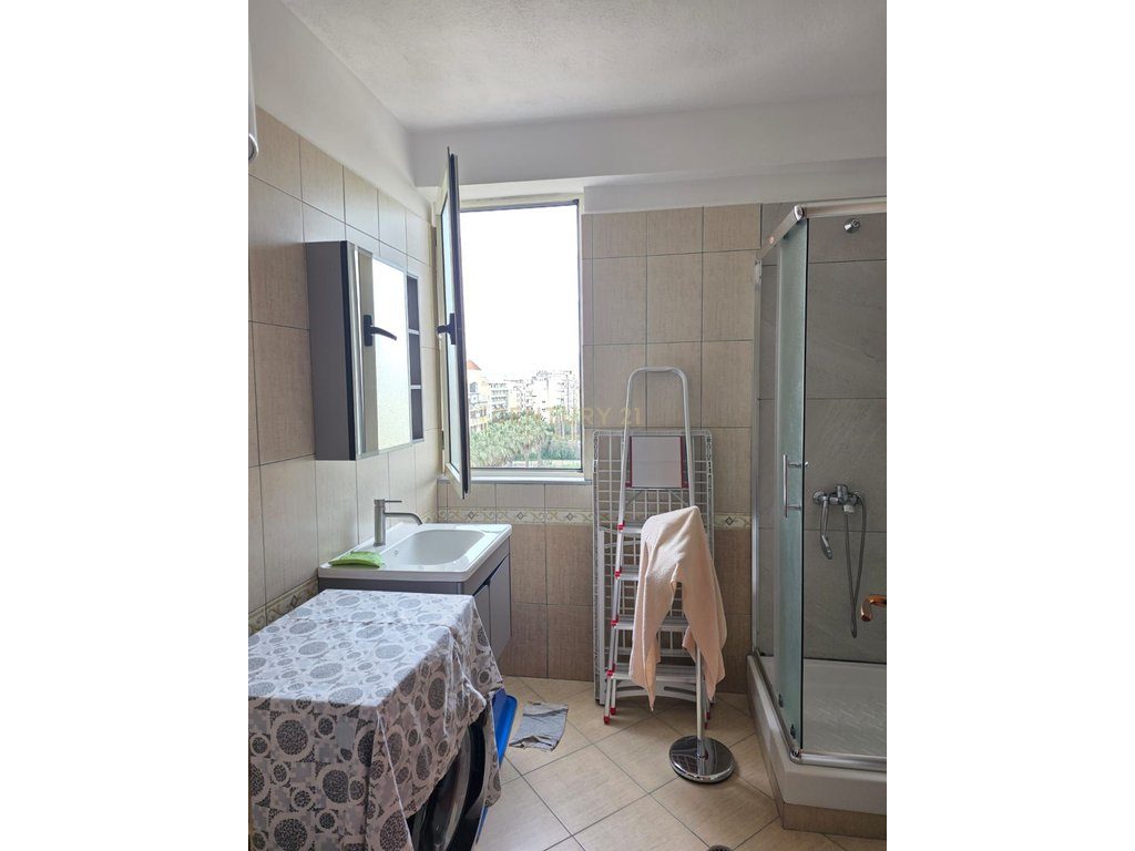 Apartament 2+1 Në Shitje në Plazh, Durrës vetem 50 prane Detit !! 2