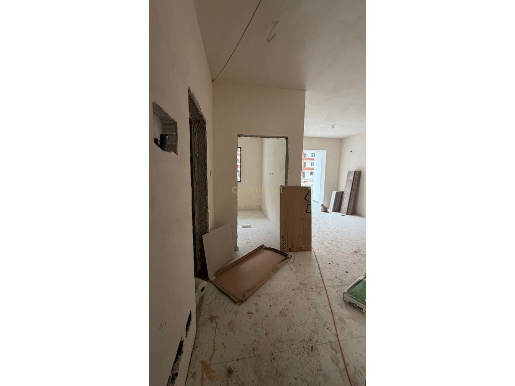 SHITET APARTAMENT 1+1 ME OBORR, TEK REZIDENCA EON NE GOLEM ! 2