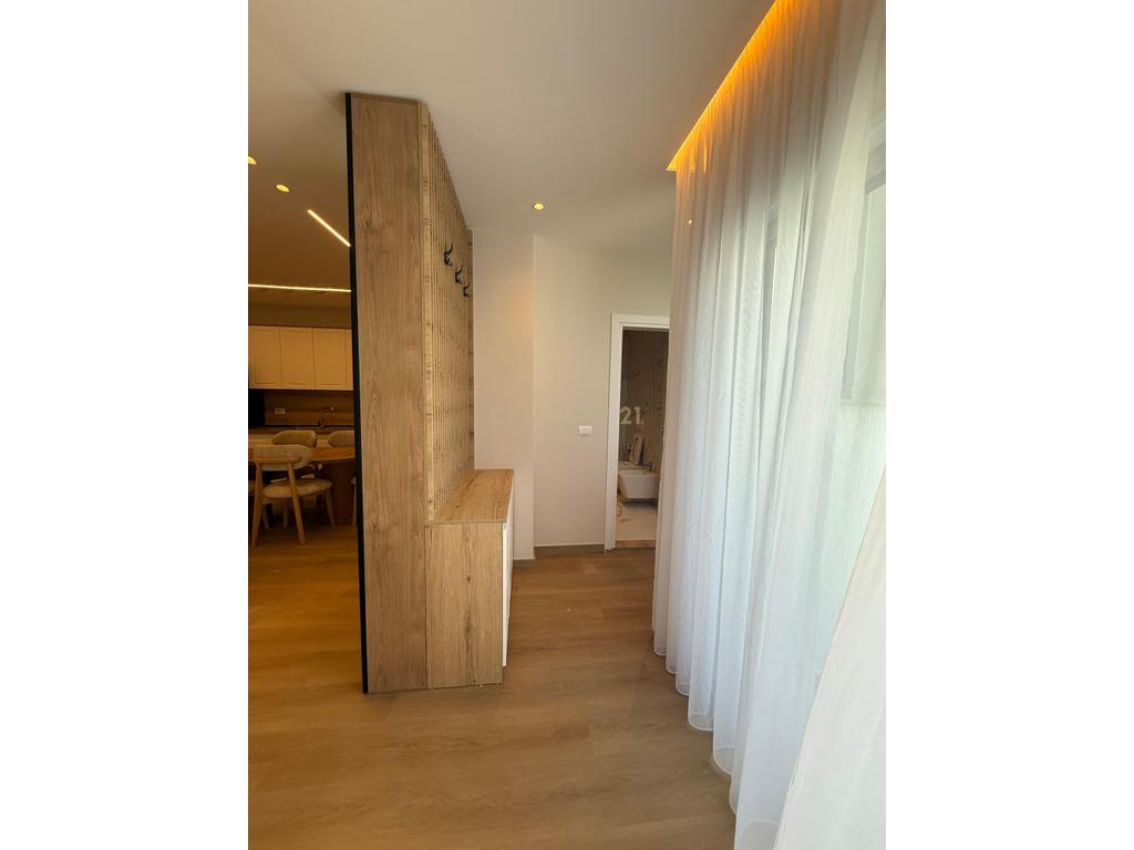 Apartament luksoz për shitje në Golem – vetëm 30 metra nga deti! 4