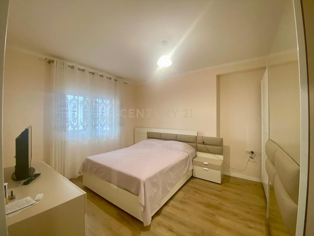 SHITET APARTAMENT 1+1 TEK ISH URT, DURRES ! 2