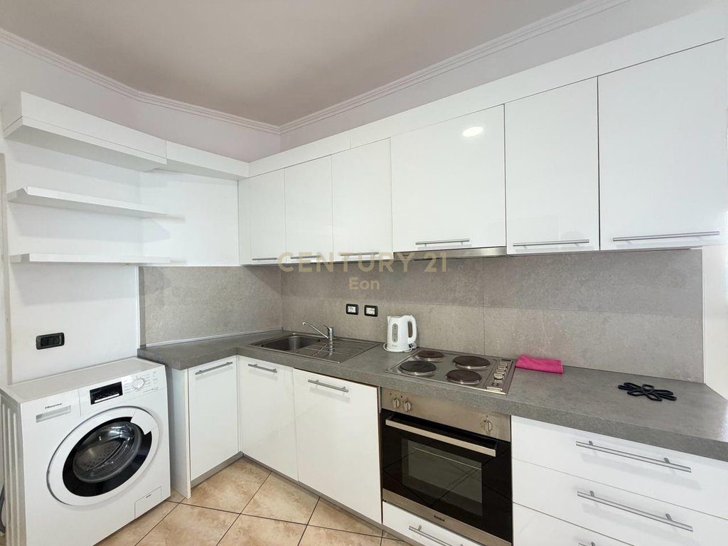 SHITET SUPER APARTAMENT 1+1 NE VIJE TE PARE ME PAMJE NGA DETI TEK SHKEMBI I KAVAJES, DURRES !