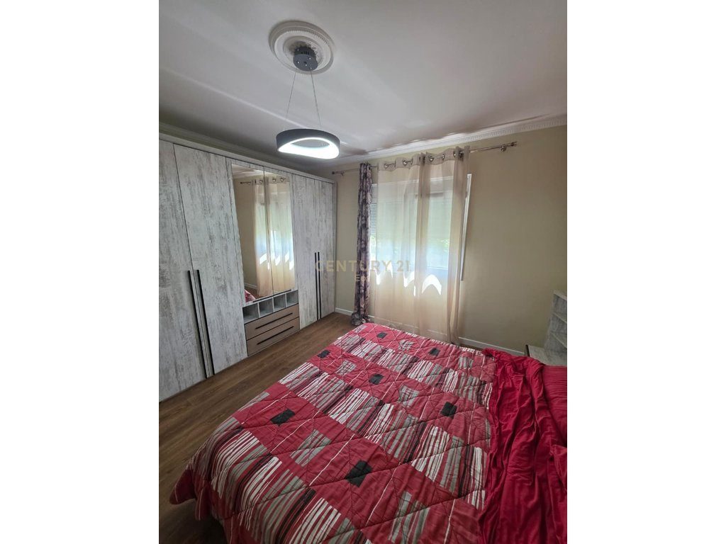 Shitet Shtepi Private ne Plazh, Durres ! 2
