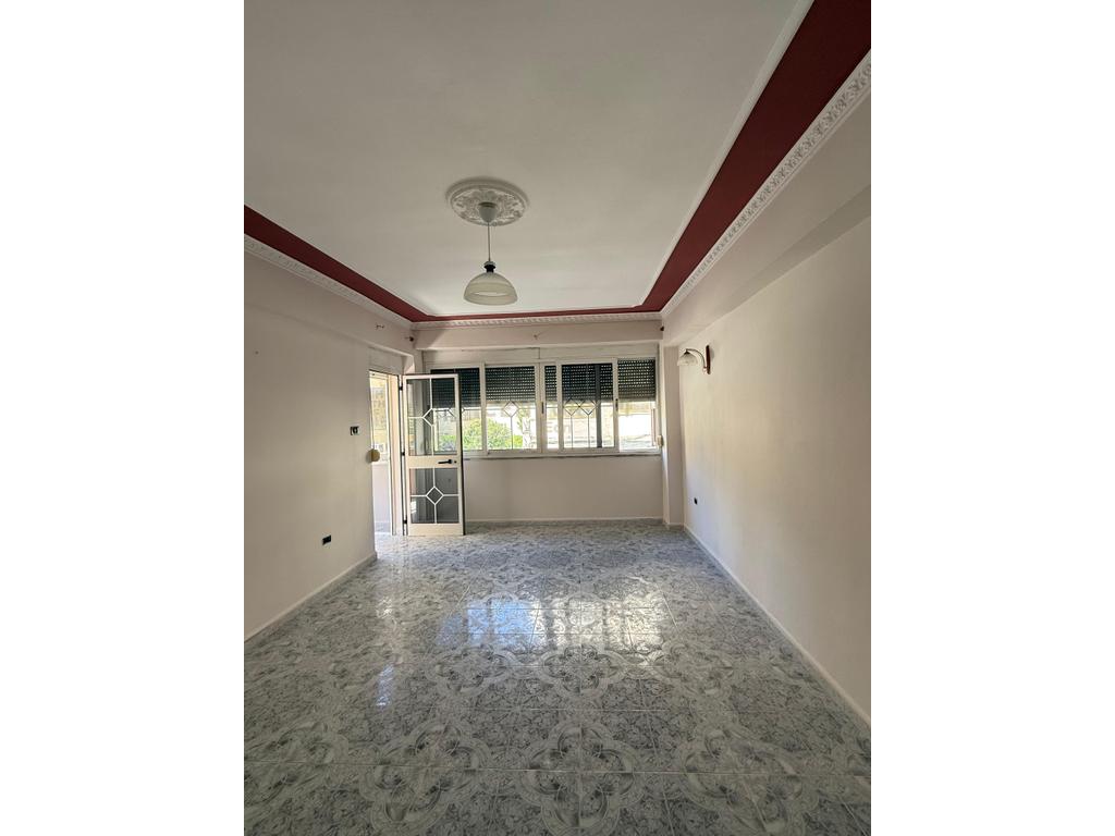 SHITET APARTAMENT 2+1 TE PALLATI SPORTIT, DURRES ! 2