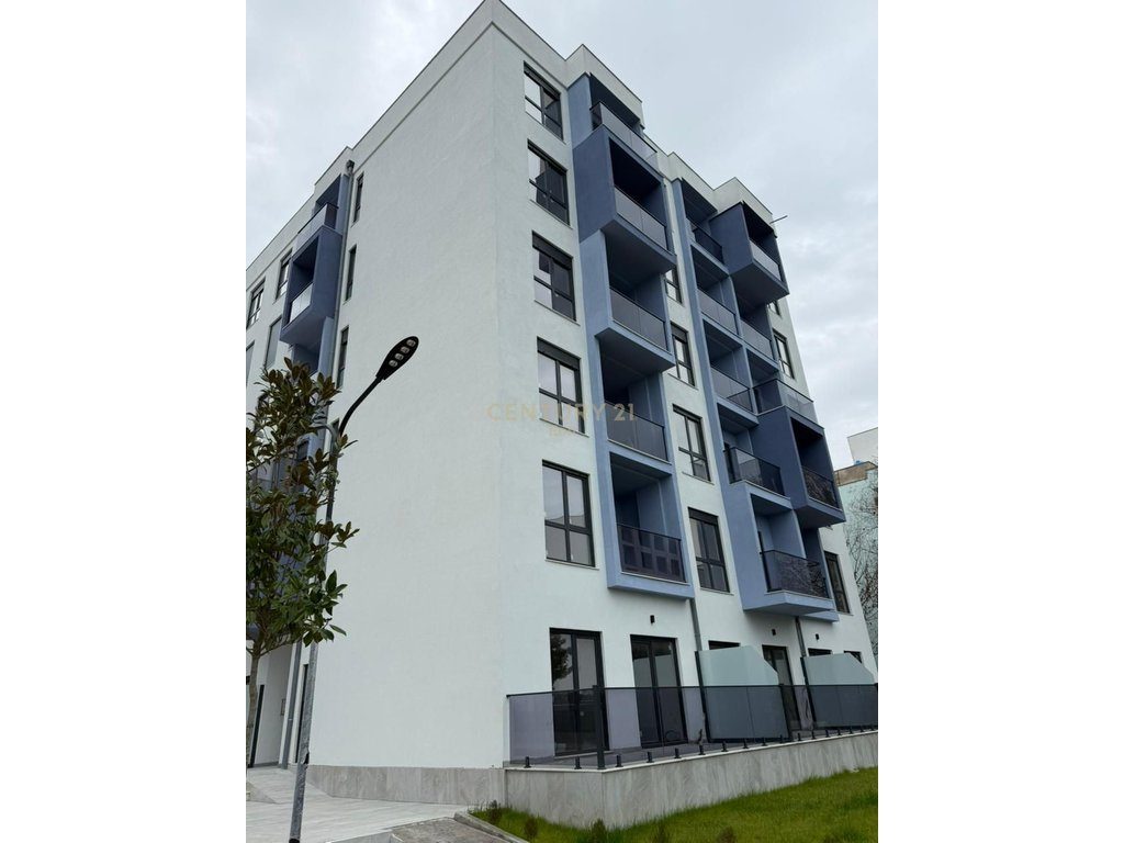 APARTAMENT 1+1 PER SHITJE TEK "ADRIATIK GARDEN" NE GOLEM ! 2