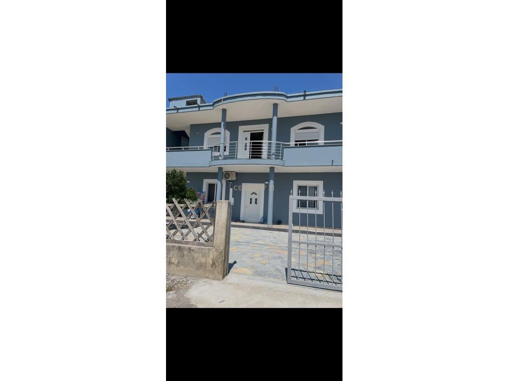 Jepet me qera kati i 2-TE i nje Shtepie Private tek TURGUT OZAL, SHKOZET, DURRES!!