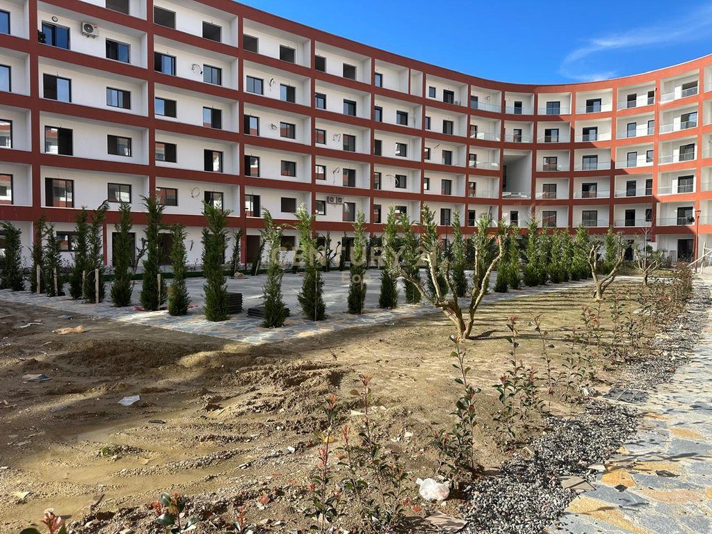 SHITET APARTAMENT 1+1 ME OBORR NE REZIDENCEN EON GOLEM!