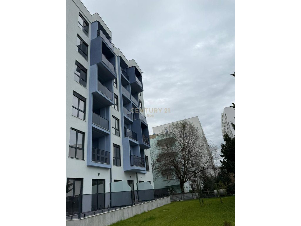APARTAMENT 1+1 PER SHITJE TEK "ADRIATIK GARDEN" NE GOLEM ! 3