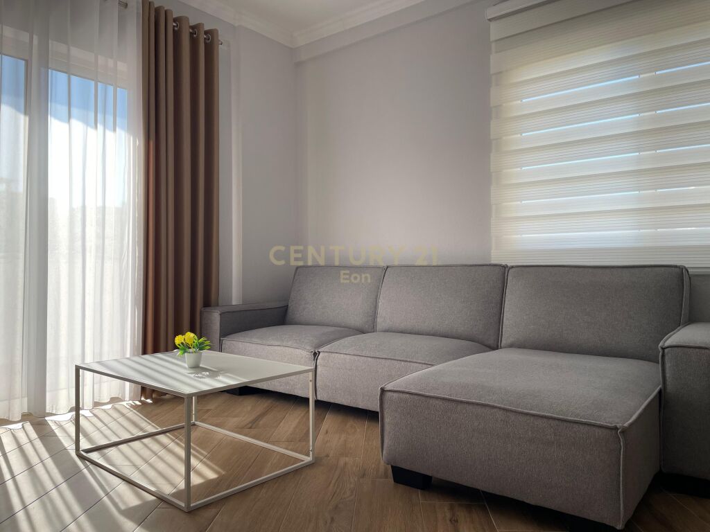 JEPET ME QIRA APARTAMENT 1+1 NË PLAZH, DURRËS!