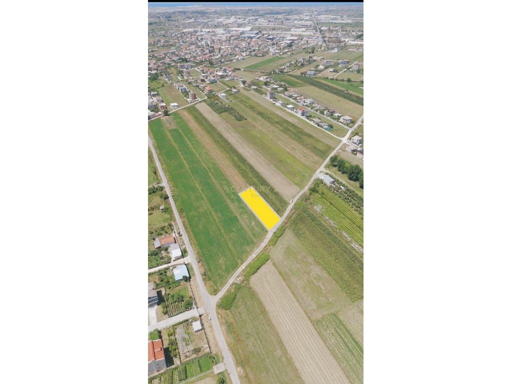 TOKE PER SHITJE NE XHAFZOTAJ, DURRES ! 2