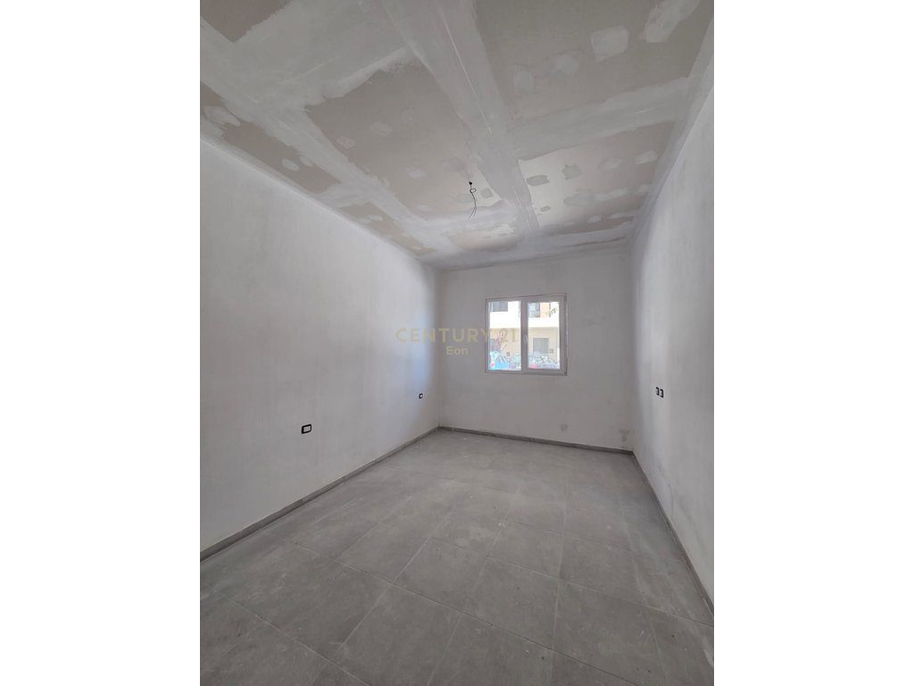 EKSKLUZIVE!! SHESIM APARTAMENT 1+1 NE QERRET! 3
