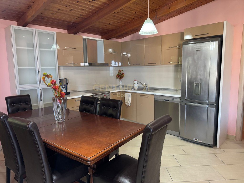 JEPET ME QIRA APARTAMENT 1+1 ME PAMJE DETI NE PLAZH, DURRES ! 3
