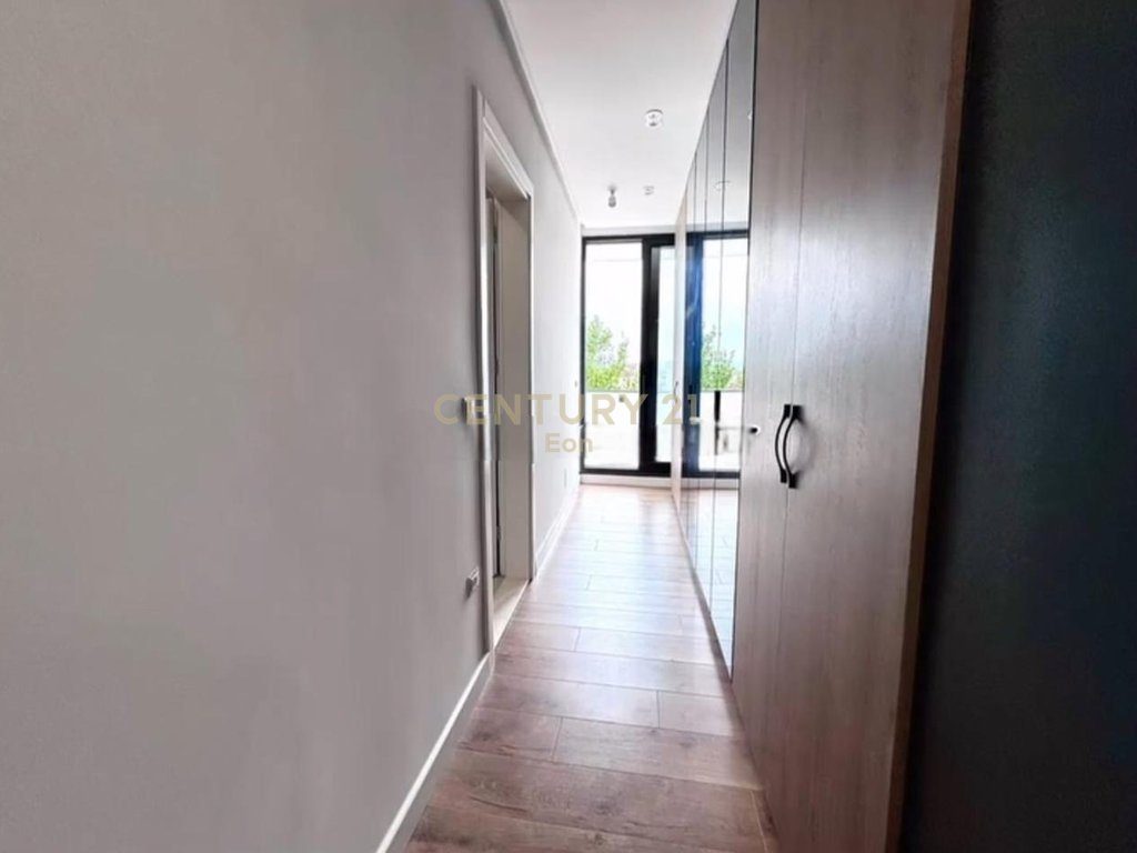 Apartament 3+1+2 Për Shitje në Ish-URT, Durrës ! 3