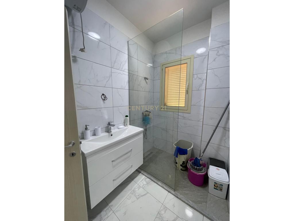 Apartament 2+1 me Qira te Pernoca, Durrës !!!