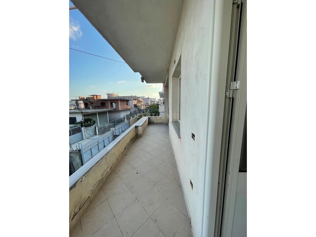 Ambient Komercial Me Qira në Ish Këneta, Durrës - 400€ | 158 m²