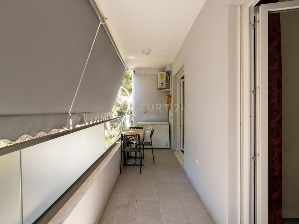SHITET APARTAMENT 1+1 50M PRANE DETIT NE PLAZH, DURRES!!
Mundesi pagese me keste per 1 vit! 3