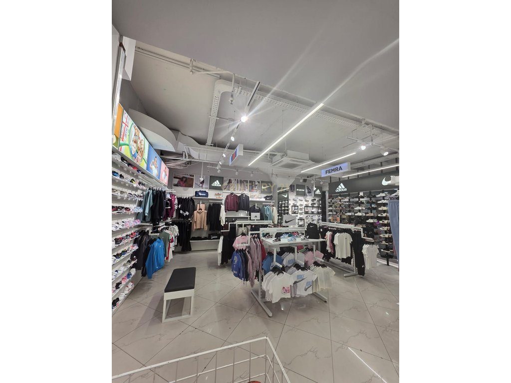 Dyqan me qira tek Qendra Tregtare Flagship, Durrës !