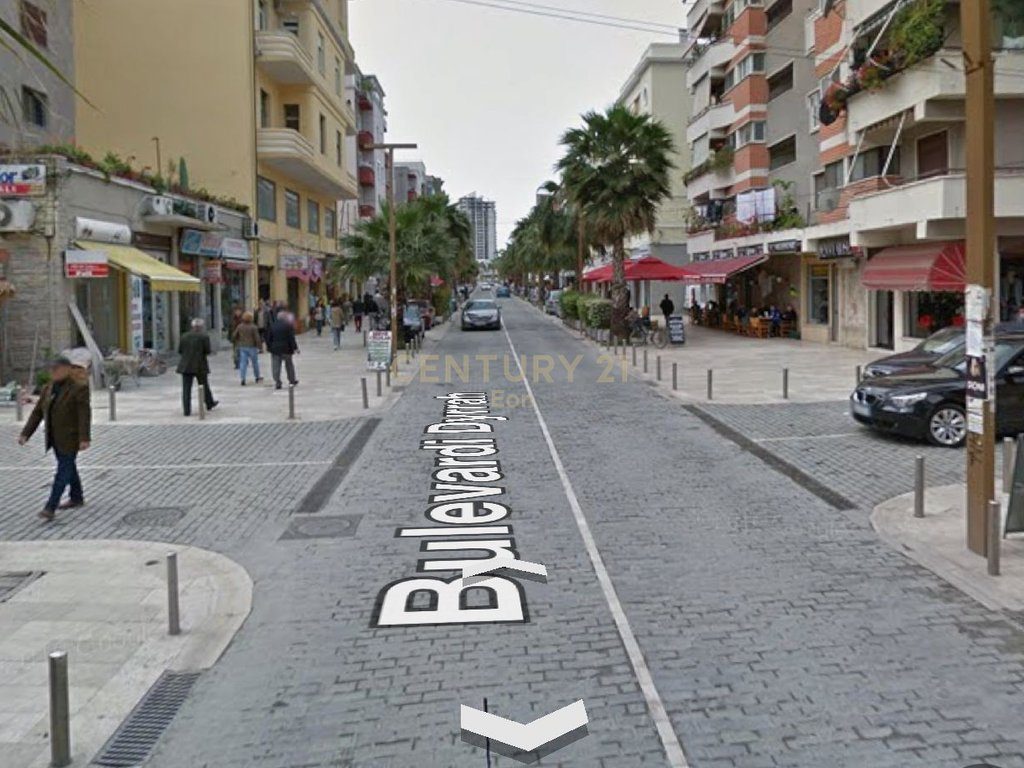 SHITET AMBJENT BIZNESI NE BULEVARDIN KRYESOR !