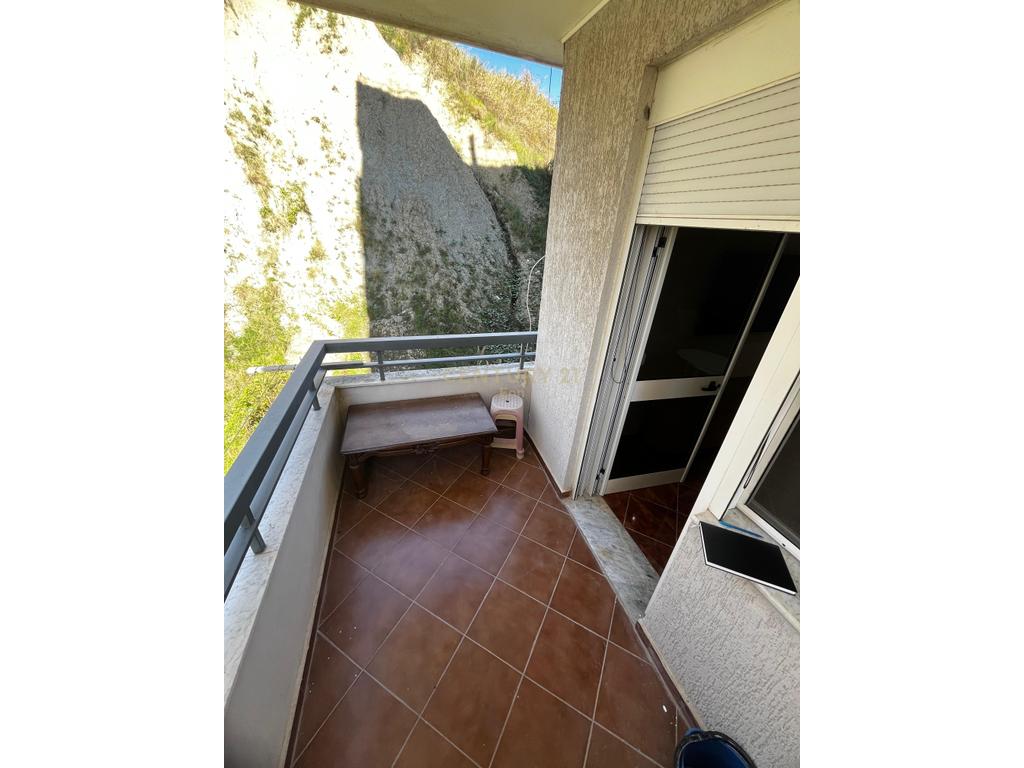 Apartament 1+1 Për Shitje në Shkëmbin e Kavajës, Durrës ! 2