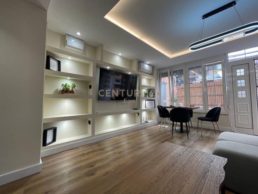 Apartament 2+1 me verandë, vetëm 100 metra nga deti – zona Plazh, Durrës! 2