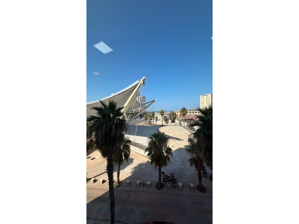 JEPET AMBIENT ME QIRA TEK FLY, DURRES !