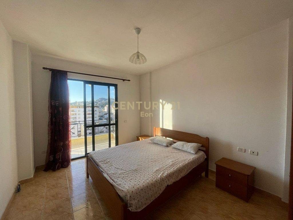 Apartament 1+1 + Verande me Qira në Lagja nr.6, Durrës ! 3