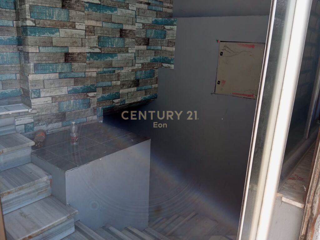 SHITET AMBIENT NE PLAZH DURRES 304.2 m2 ! 4
