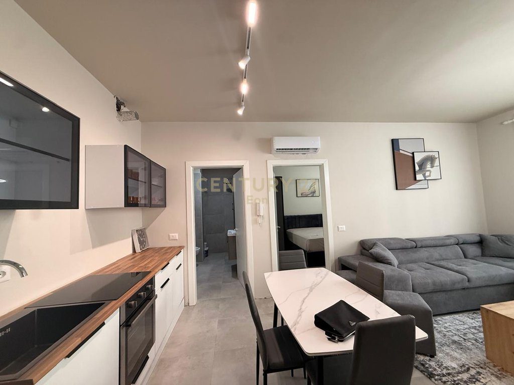 Apartament 1+1 Për Shitje në Golem ! 3