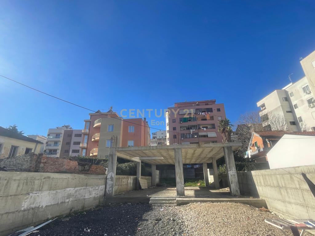 Tokë për Shitje me Leje Ndërtimi tek Rrugica e Kuminit, Durrës ! 2