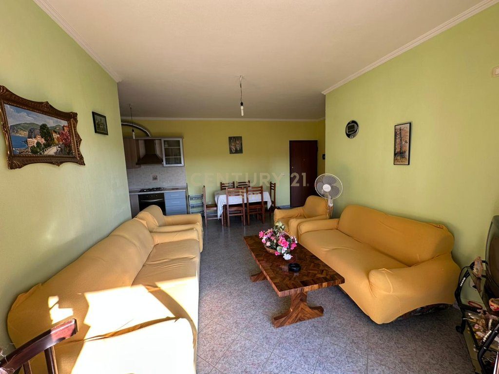 SHESIM APARTAMENT 1+1 TEK POLIKLINIKA, DURRES QENDER ! 4