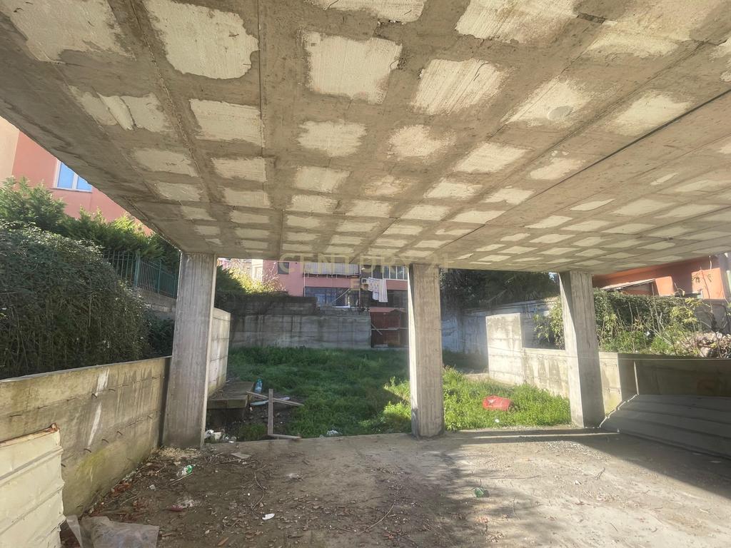 Tokë për Shitje me Leje Ndërtimi tek Rrugica e Kuminit, Durrës ! 4