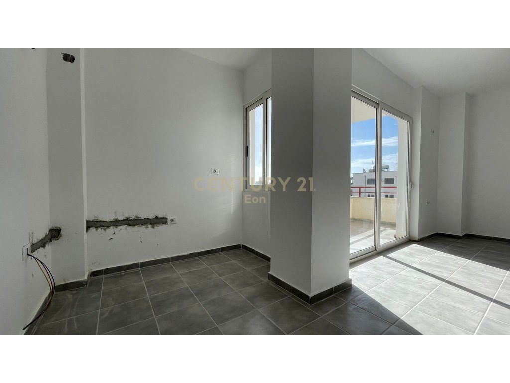 SHITET APARTAMENT 1+1 NE SHKOZET,DURRES !!! 4