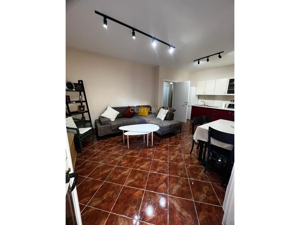 Apartament 1+1 Për Shitje në Shkëmbin e Kavajës, Durrës !