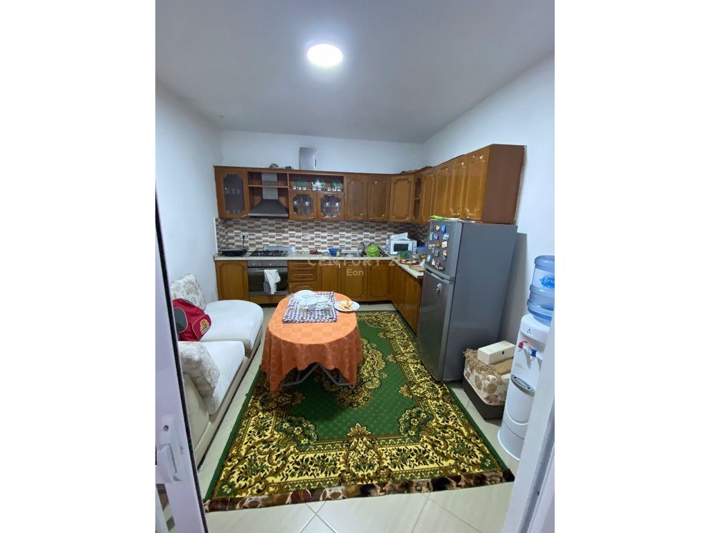 SHITET SHTEPI PRIVATE NE PORTO ROMANO DURRES !! 2