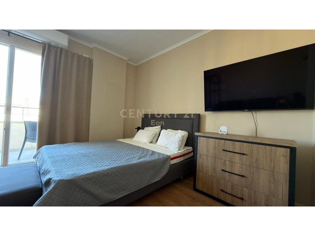 Studio Për Shitje në Plazh, Durrës ! 4