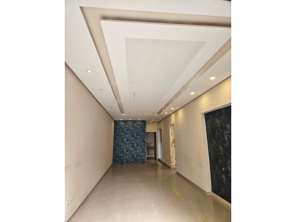 Zyrë Me Qira në Durrës - 850€ | 91 m²