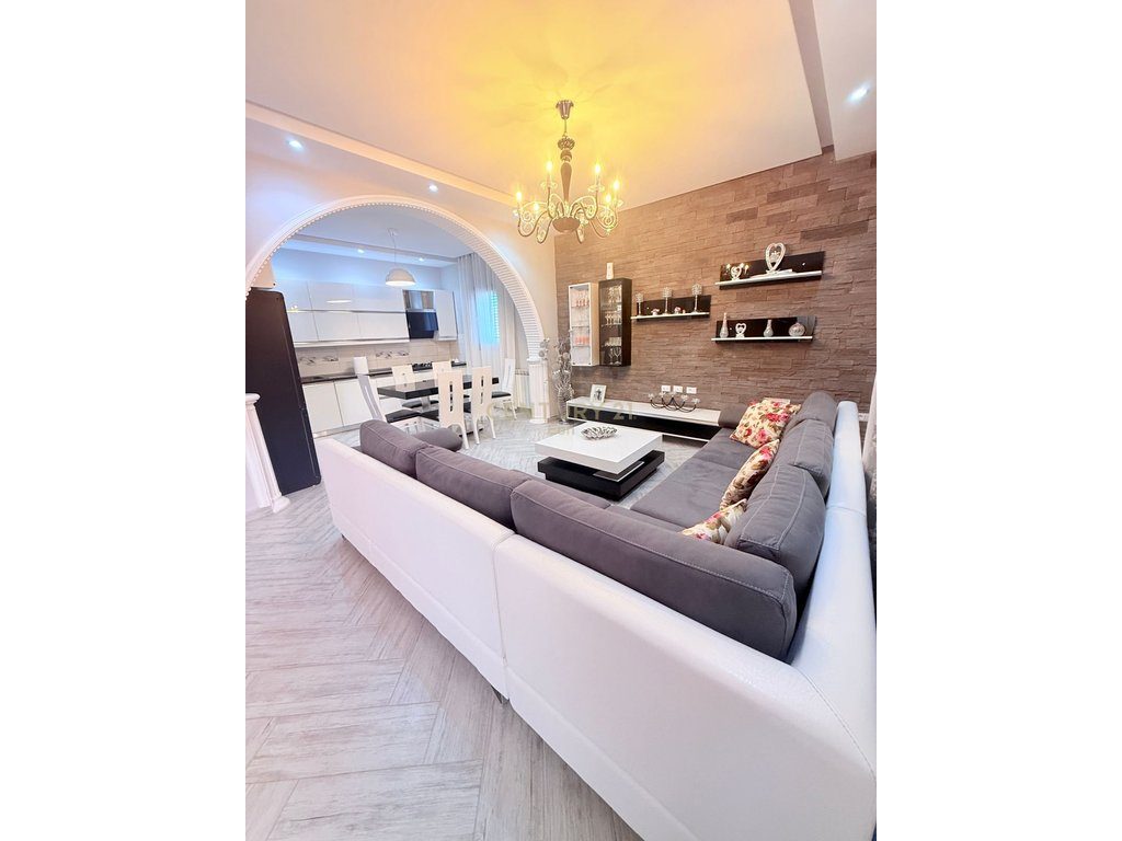 Shitet Vile në Manëz, Durrës - 270000€ | 1082 m²