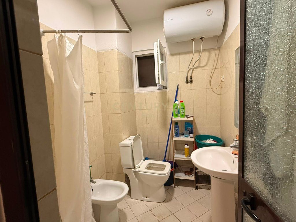 Apartament 1+1 në shitje në Plazh, Durrës !