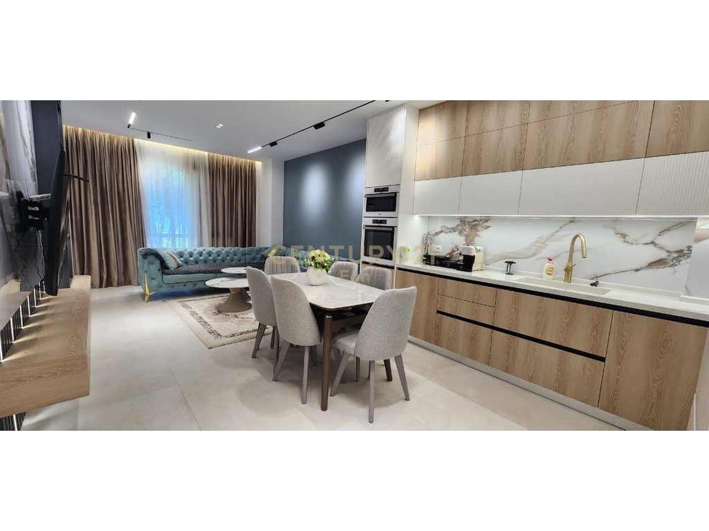 SHITET APARTAMENT 2+1 ME PAMJE DETI + POST PARKIMI NE MALIN E ROBIT ! 2
