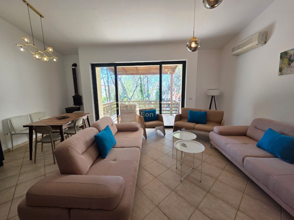 Jepet Apartament 2+1 Me Qira tek Laguna Blu ne Qerret! 2