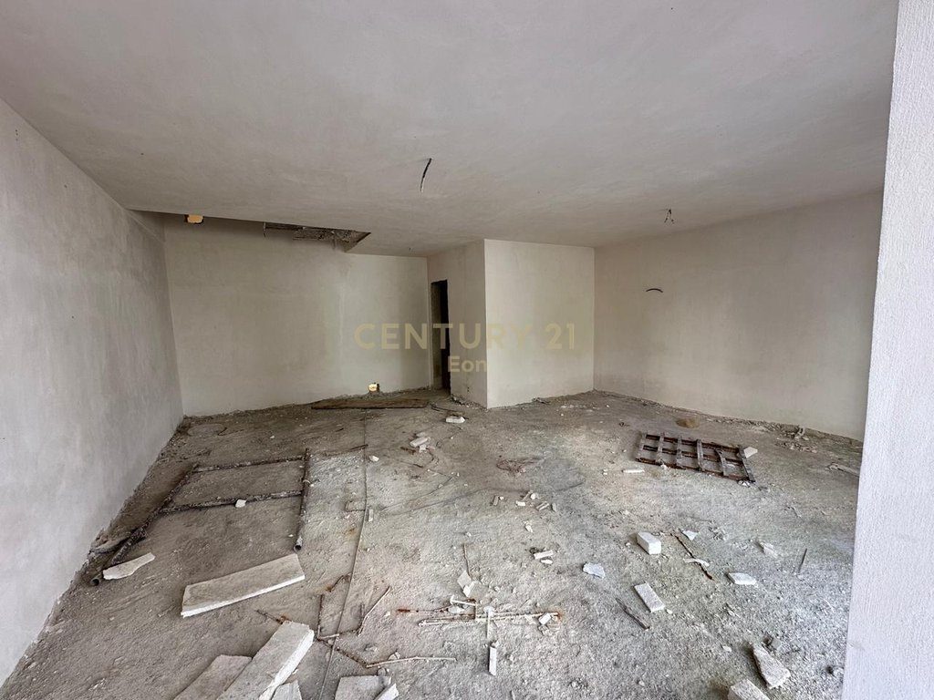 SHESIM APARTAMENT DUPLEX 2+1 NE KOMPLEKSIN ME TE RI NE GOLEM!