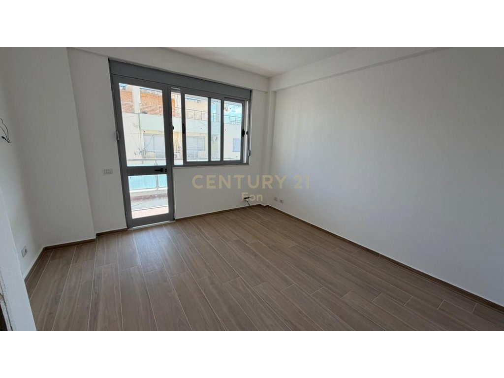 APARTAMENT 1+1 PER SHITJE NE GOLEM ! 3