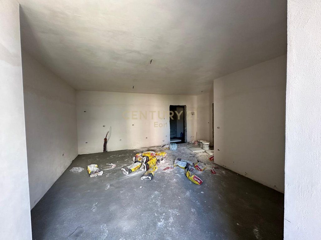 SHESIM APARTAMENT 1+1 NE KOMPLEKSIN ME TE RI GOLEM ME PISHINE! 2